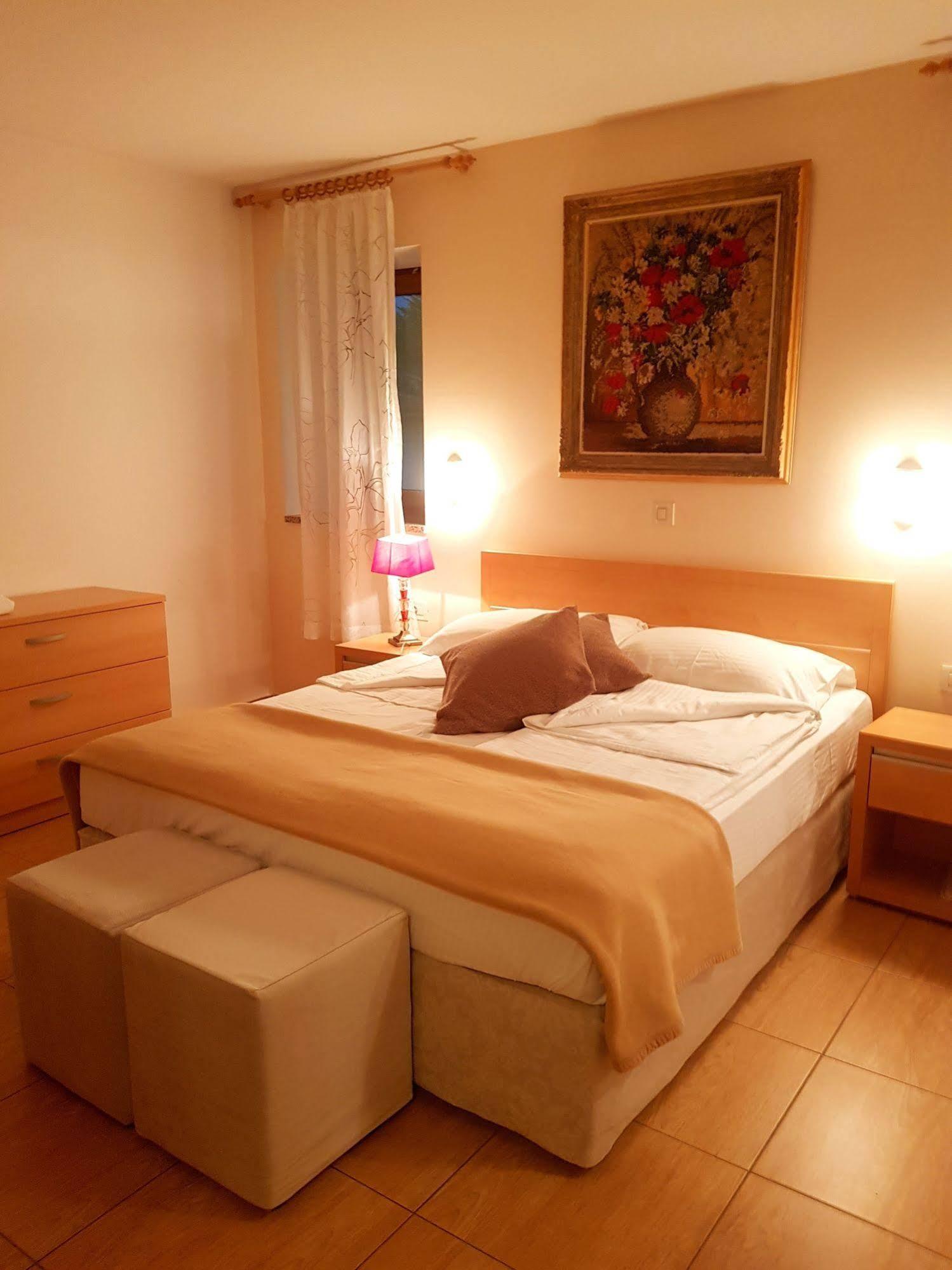 Boutique Hotel Santa Maria Novigrad  Екстер'єр фото