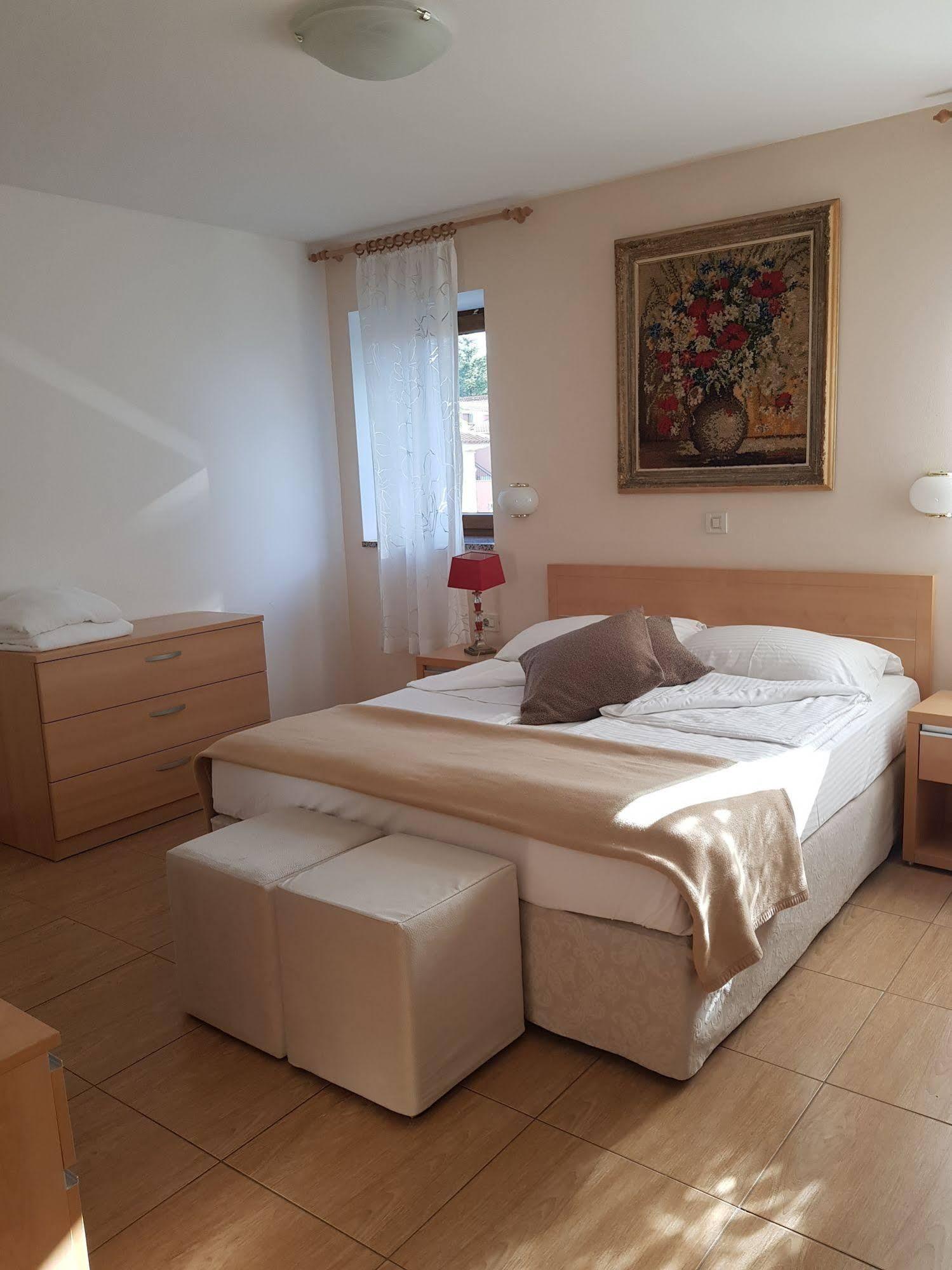 Boutique Hotel Santa Maria Novigrad  Екстер'єр фото