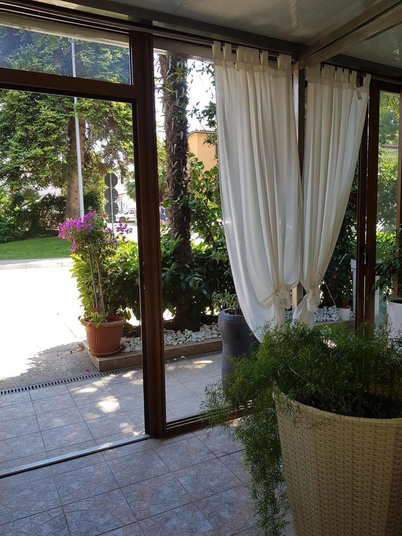Boutique Hotel Santa Maria Novigrad  Екстер'єр фото