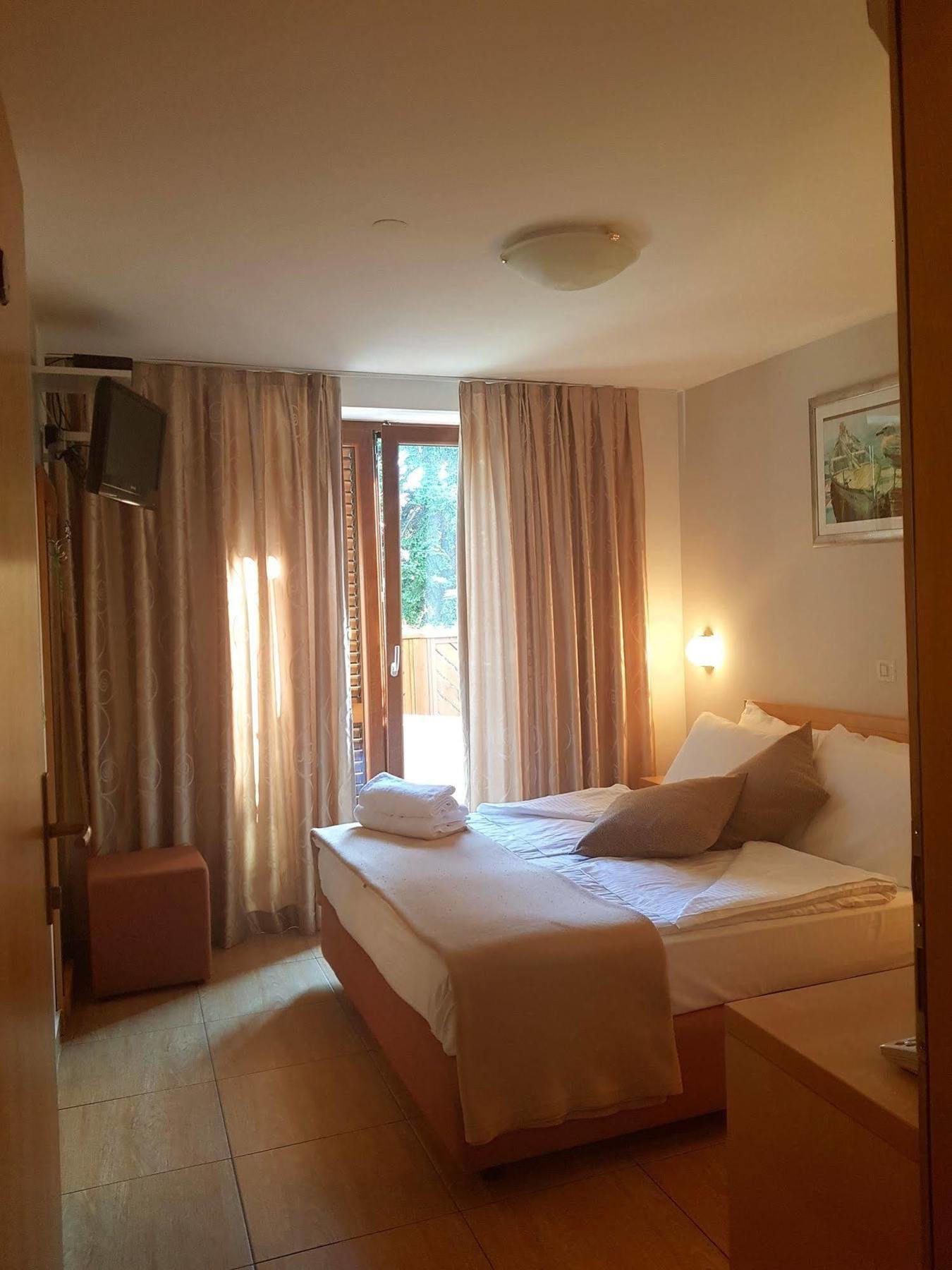 Boutique Hotel Santa Maria Novigrad  Екстер'єр фото