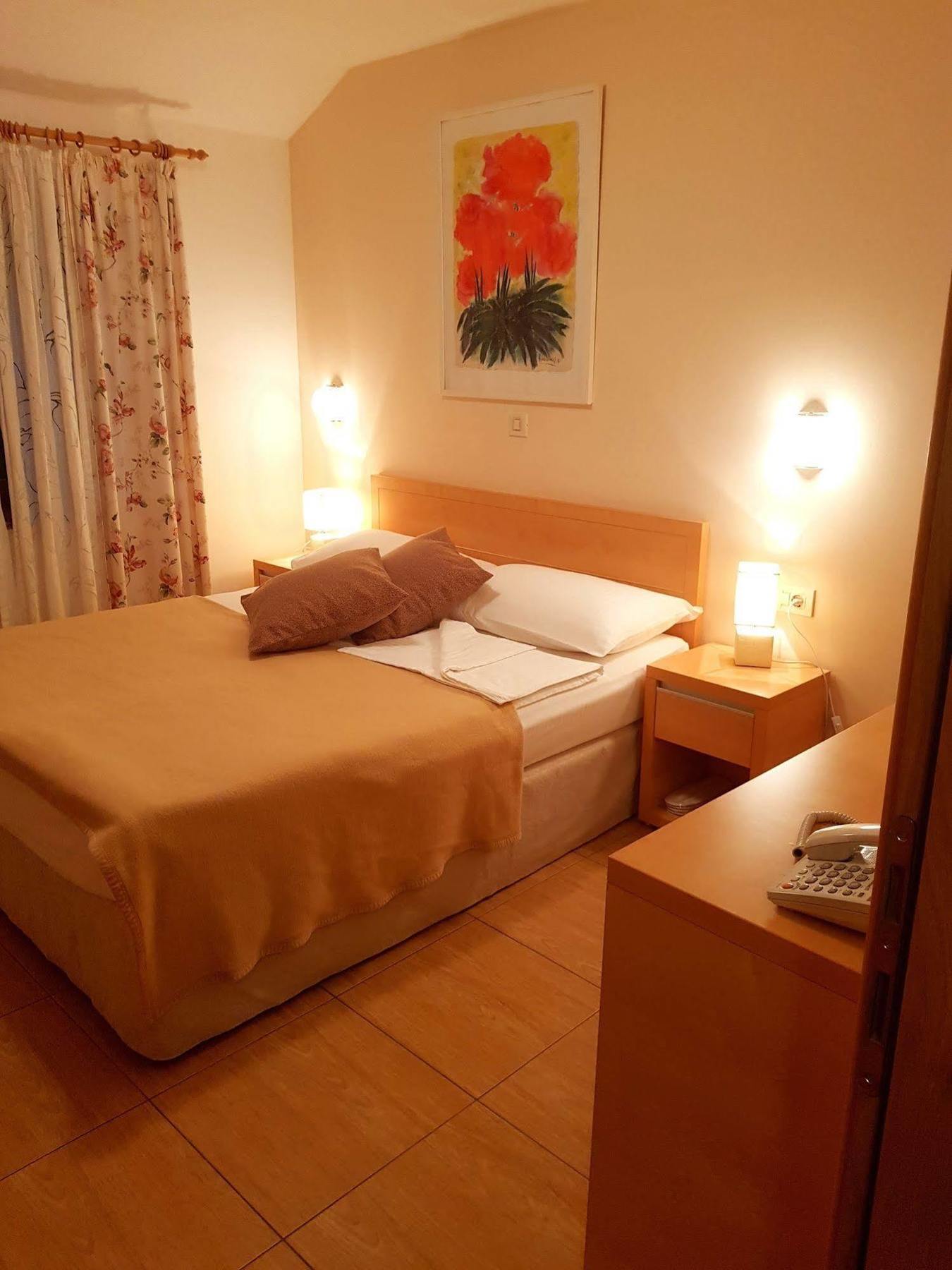 Boutique Hotel Santa Maria Novigrad  Екстер'єр фото